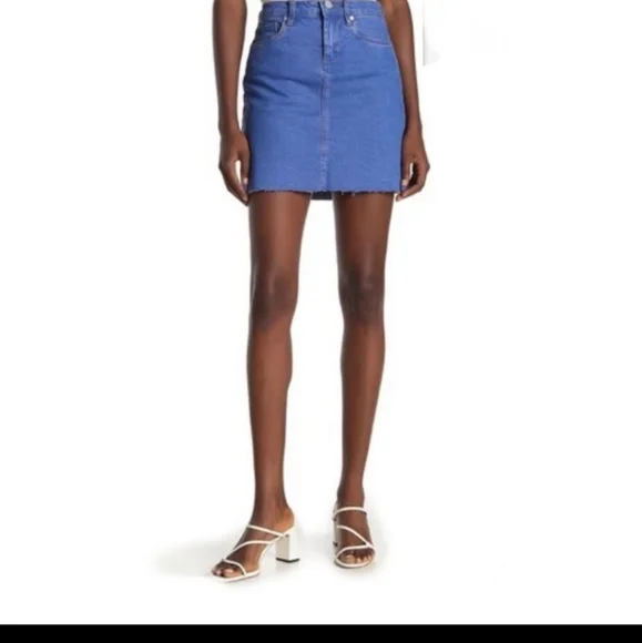 BLANKNYC High wasted,never worn mini skirt. Intense sky blue. 100% soft cotton. - Picture 4 of 10